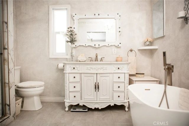 23777 Mulholland Hwy Spc 73, Calabasas, CA 91302