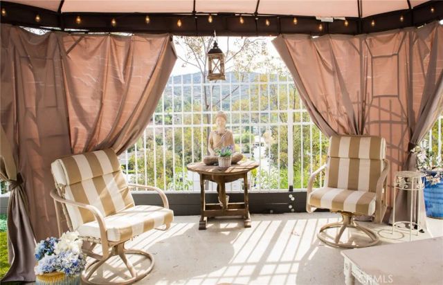 23777 Mulholland Hwy Spc 73, Calabasas, CA 91302