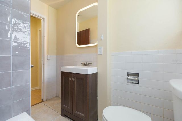 1809 E HENRY AVENUE, Tampa, FL 33610