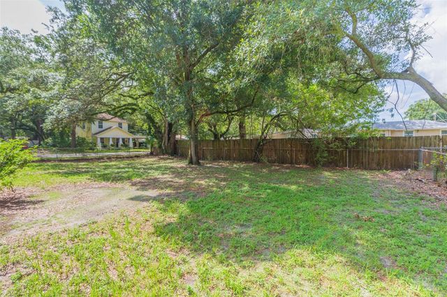 1809 E HENRY AVENUE, Tampa, FL 33610