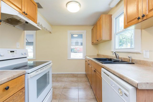 1809 E HENRY AVENUE, Tampa, FL 33610