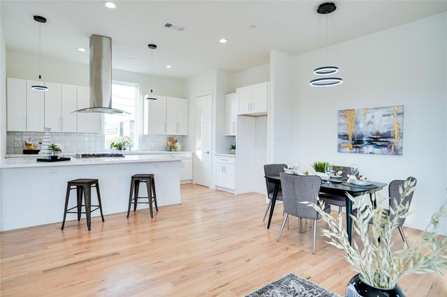 1612 Bennett Avenue 105, Dallas, TX 75206