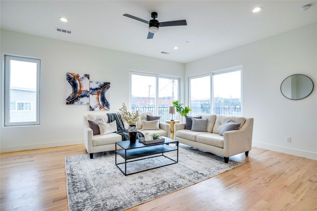1612 Bennett Avenue 105, Dallas, TX 75206