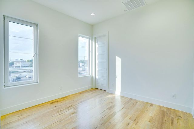 1612 Bennett Avenue 105, Dallas, TX 75206