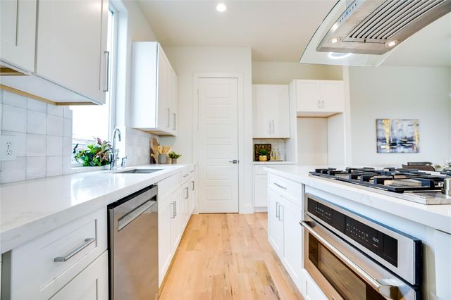 1612 Bennett Avenue 105, Dallas, TX 75206