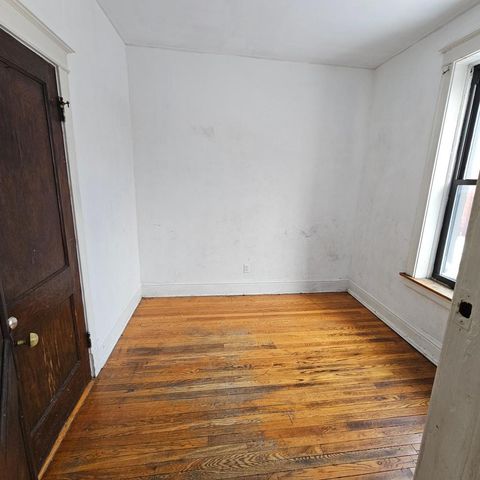 6936 S Dorchester Avenue, Chicago, IL 60637