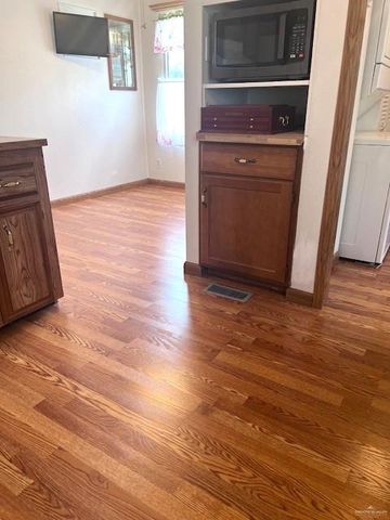 720 N Retama Street, La Feria, TX 78559