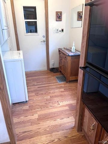 720 N Retama Street, La Feria, TX 78559