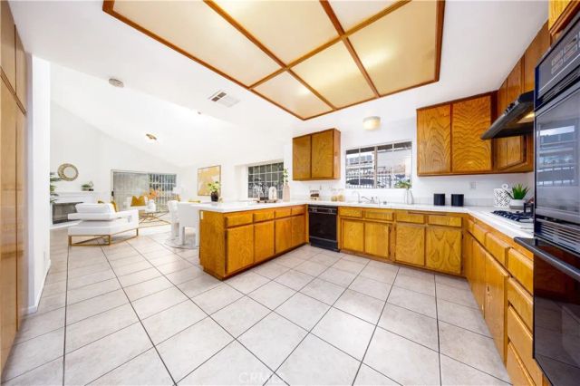 7550 Hellman Ave, Rosemead, CA 91770