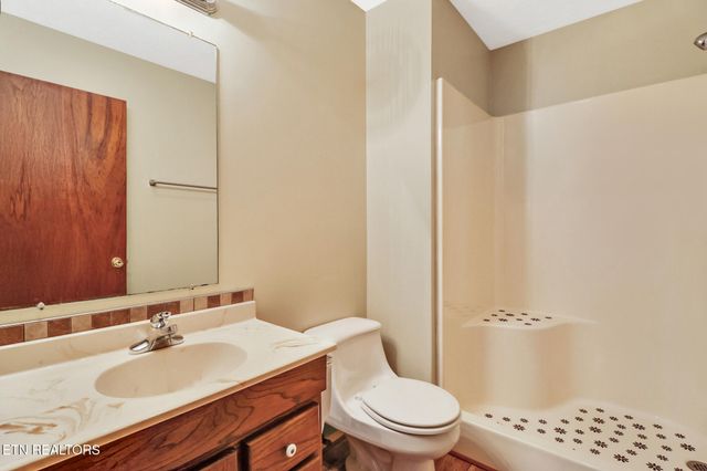 309 Lakeview Drive, Fairfield Glade, TN 38558