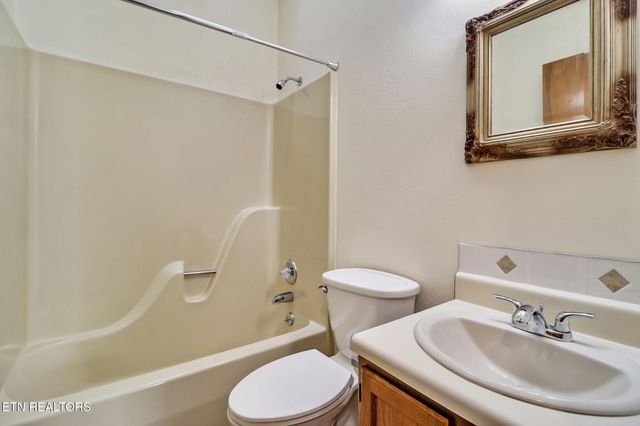 309 Lakeview Drive, Fairfield Glade, TN 38558