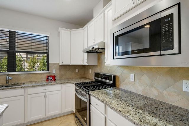 1032 SALAMANCA PLACE, Davenport, FL 33837