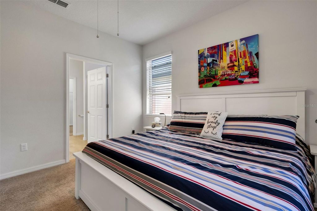 Image 19 of property listing at 1032 SALAMANCA PLACE, Davenport, FL 33837