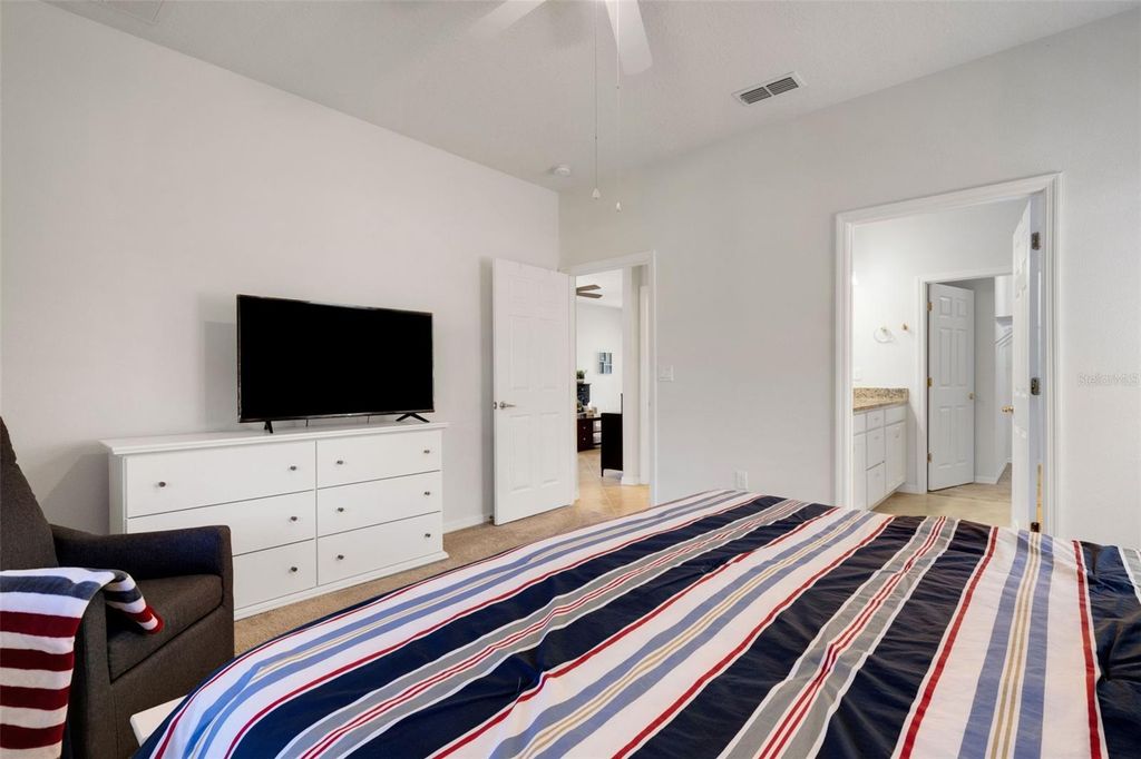 Image 20 of property listing at 1032 SALAMANCA PLACE, Davenport, FL 33837