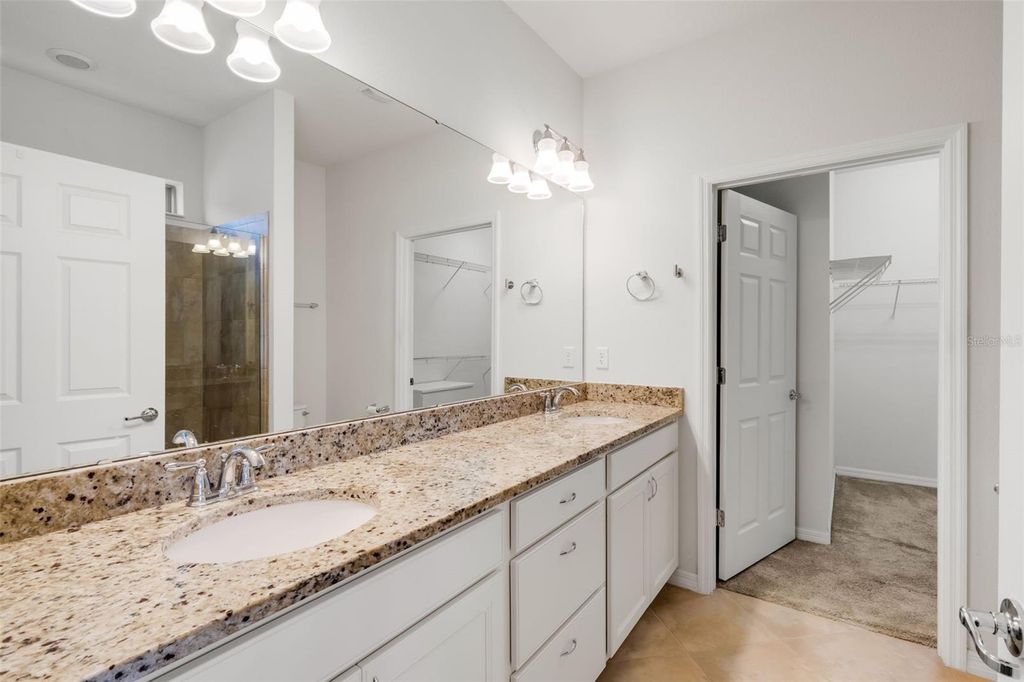 Image 21 of property listing at 1032 SALAMANCA PLACE, Davenport, FL 33837