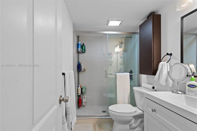 11209 SW 88th St 101B, Miami, FL 33176