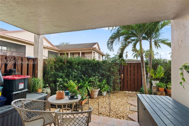 11209 SW 88th St 101B, Miami, FL 33176