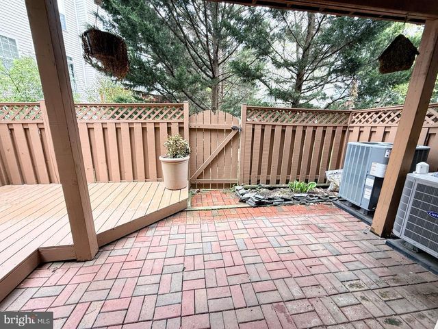 162 BARRETT PL, Alexandria, VA 22304