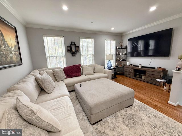 162 BARRETT PL, Alexandria, VA 22304