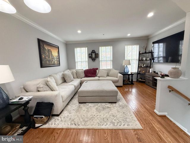 162 BARRETT PL, Alexandria, VA 22304