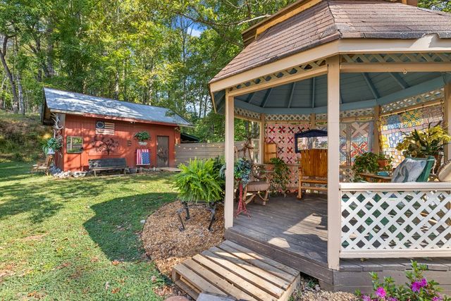 220 Mountain Laurel Drive, Hayesville, NC 28904
