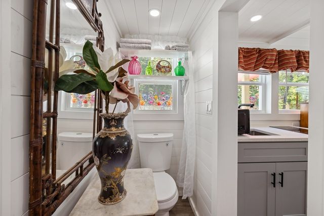 220 Mountain Laurel Drive, Hayesville, NC 28904