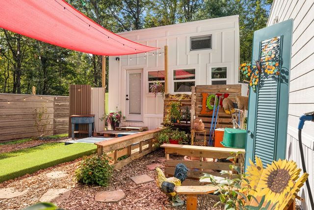 220 Mountain Laurel Drive, Hayesville, NC 28904