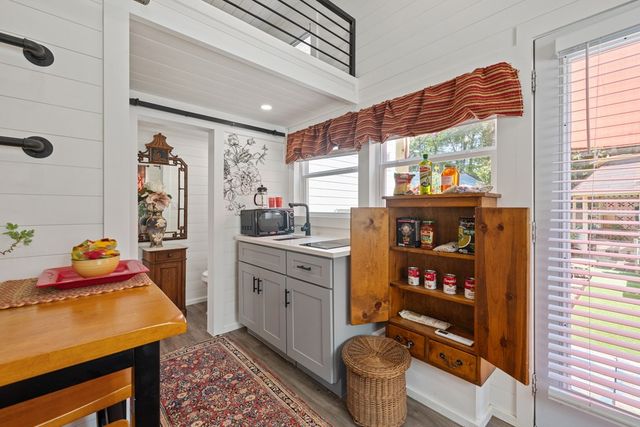 220 Mountain Laurel Drive, Hayesville, NC 28904