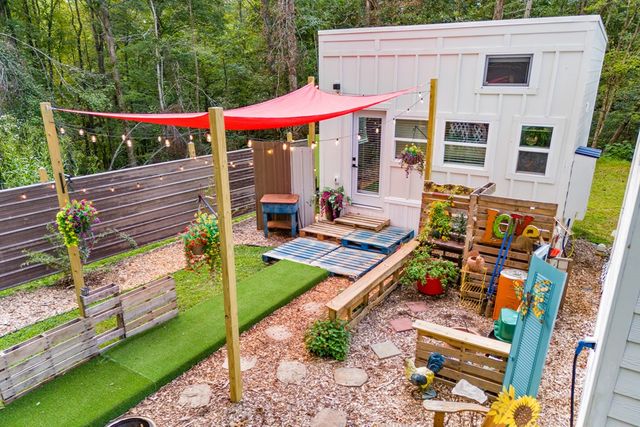 220 Mountain Laurel Drive, Hayesville, NC 28904