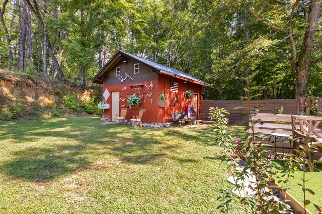 220 Mountain Laurel Drive, Hayesville, NC 28904