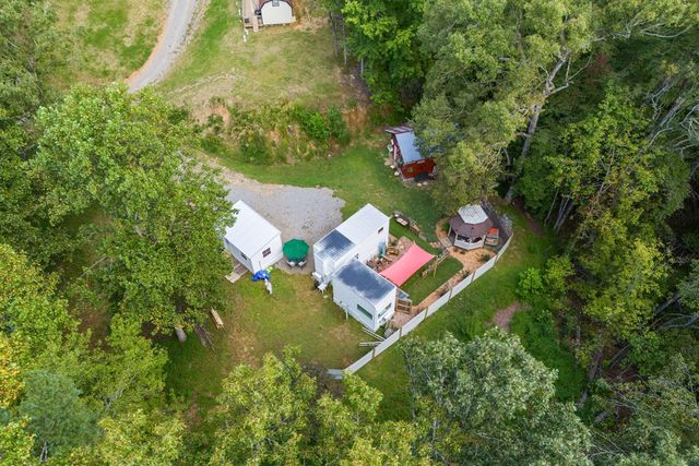 220 Mountain Laurel Drive, Hayesville, NC 28904