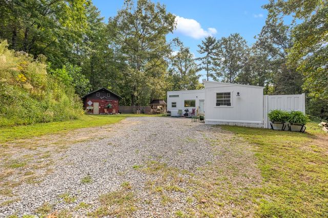 220 Mountain Laurel Drive, Hayesville, NC 28904