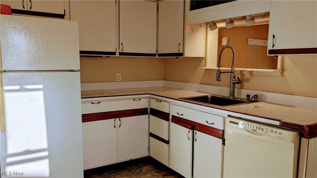 38754 Adkins Road, Willoughby, OH 44094