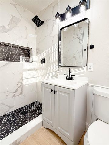 1707 NW 49th St, Lawton, OK 73505