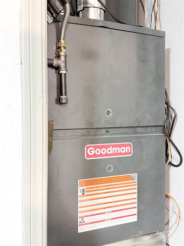 1707 NW 49th St, Lawton, OK 73505