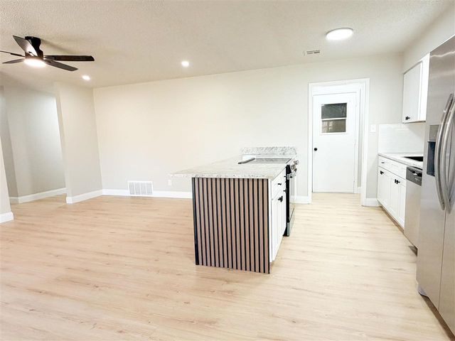 1707 NW 49th St, Lawton, OK 73505