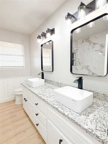 1707 NW 49th St, Lawton, OK 73505