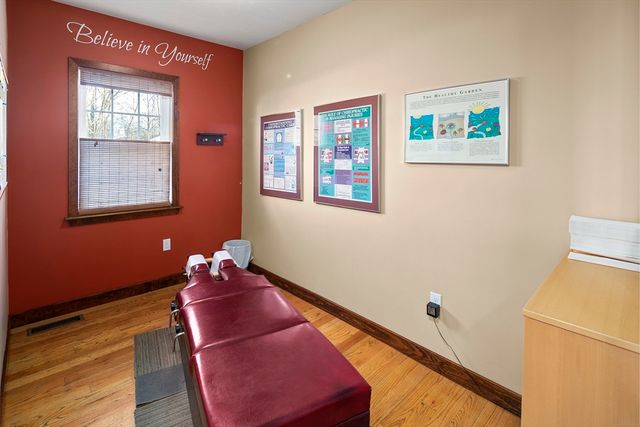 109 Dean St, Taunton, MA 02780