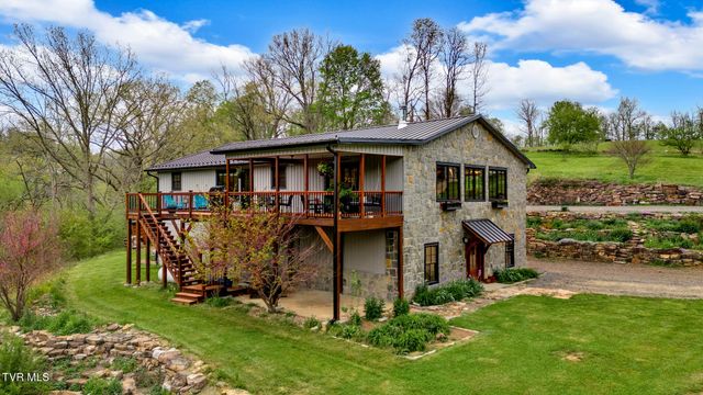 528 Tower Road, Lebanon, VA 24266