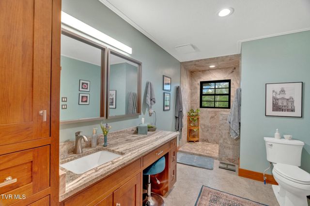 528 Tower Road, Lebanon, VA 24266