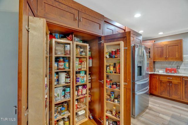 528 Tower Road, Lebanon, VA 24266