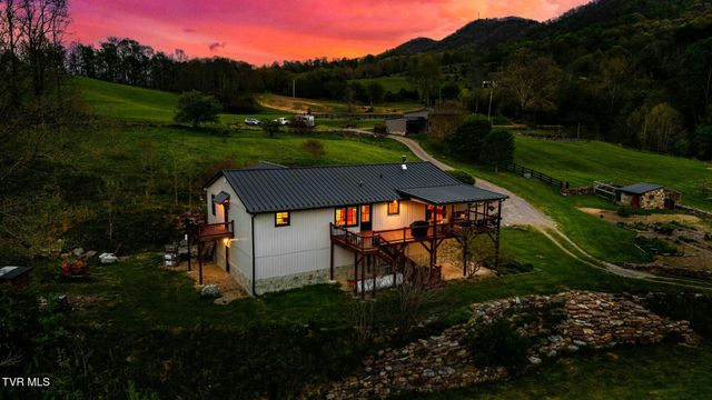 528 Tower Road, Lebanon, VA 24266