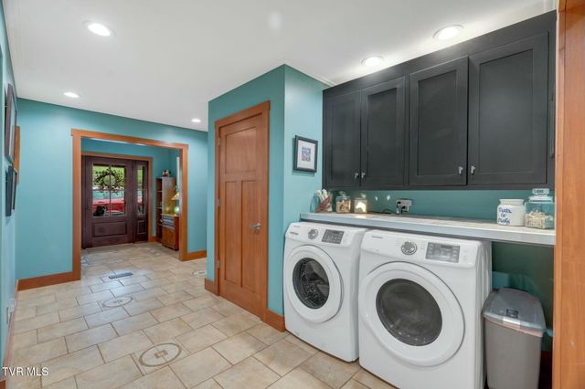 528 Tower Road, Lebanon, VA 24266