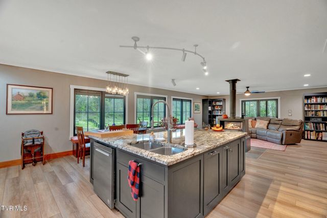 528 Tower Road, Lebanon, VA 24266