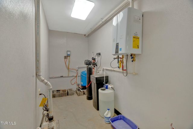 528 Tower Road, Lebanon, VA 24266