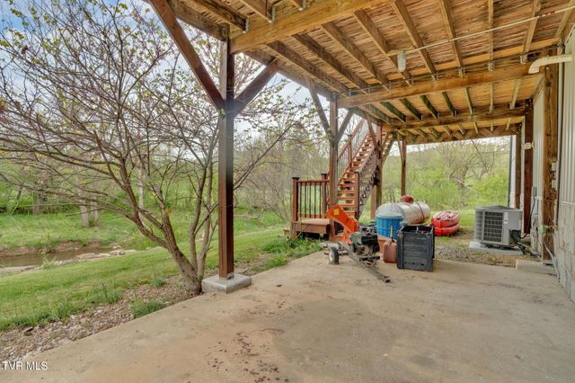 528 Tower Road, Lebanon, VA 24266