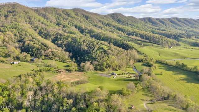 528 Tower Road, Lebanon, VA 24266