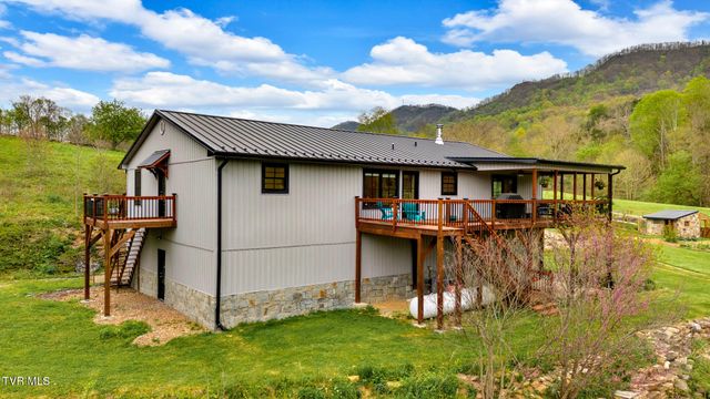 528 Tower Road, Lebanon, VA 24266