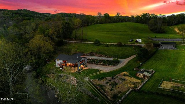 528 Tower Road, Lebanon, VA 24266