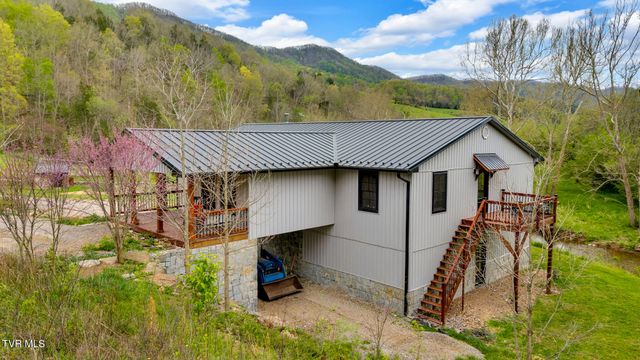 528 Tower Road, Lebanon, VA 24266